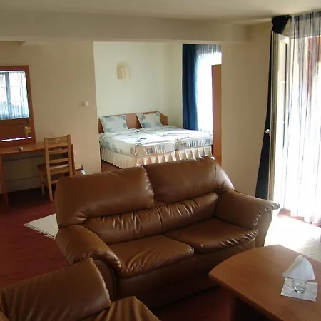 게스트하우스 Zasheva Kushta