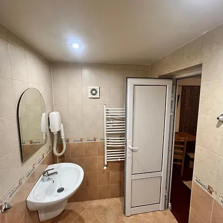 Zasheva Kushta بيت ضيافة 3*